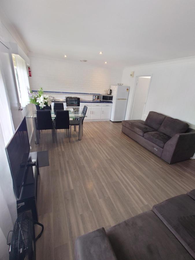 Top Of The Lake Holiday Units Merimbula Esterno foto