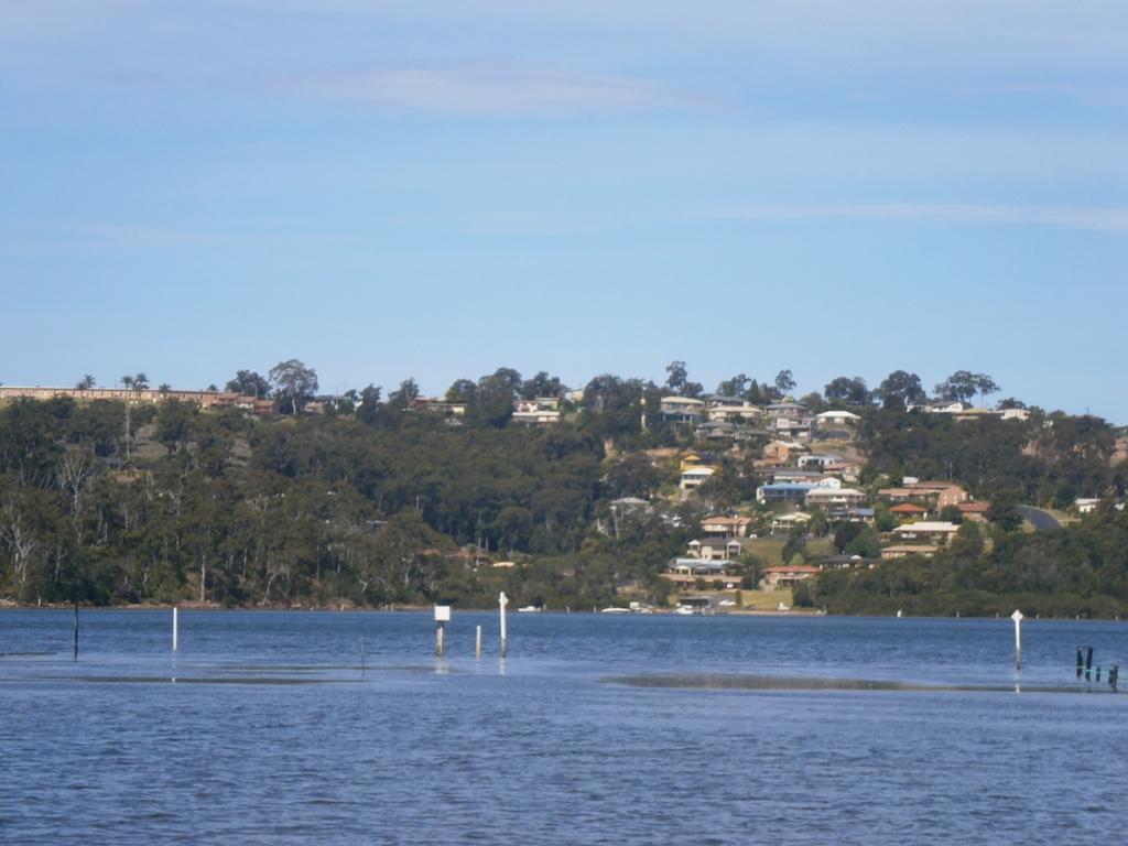 Top Of The Lake Holiday Units Merimbula Esterno foto